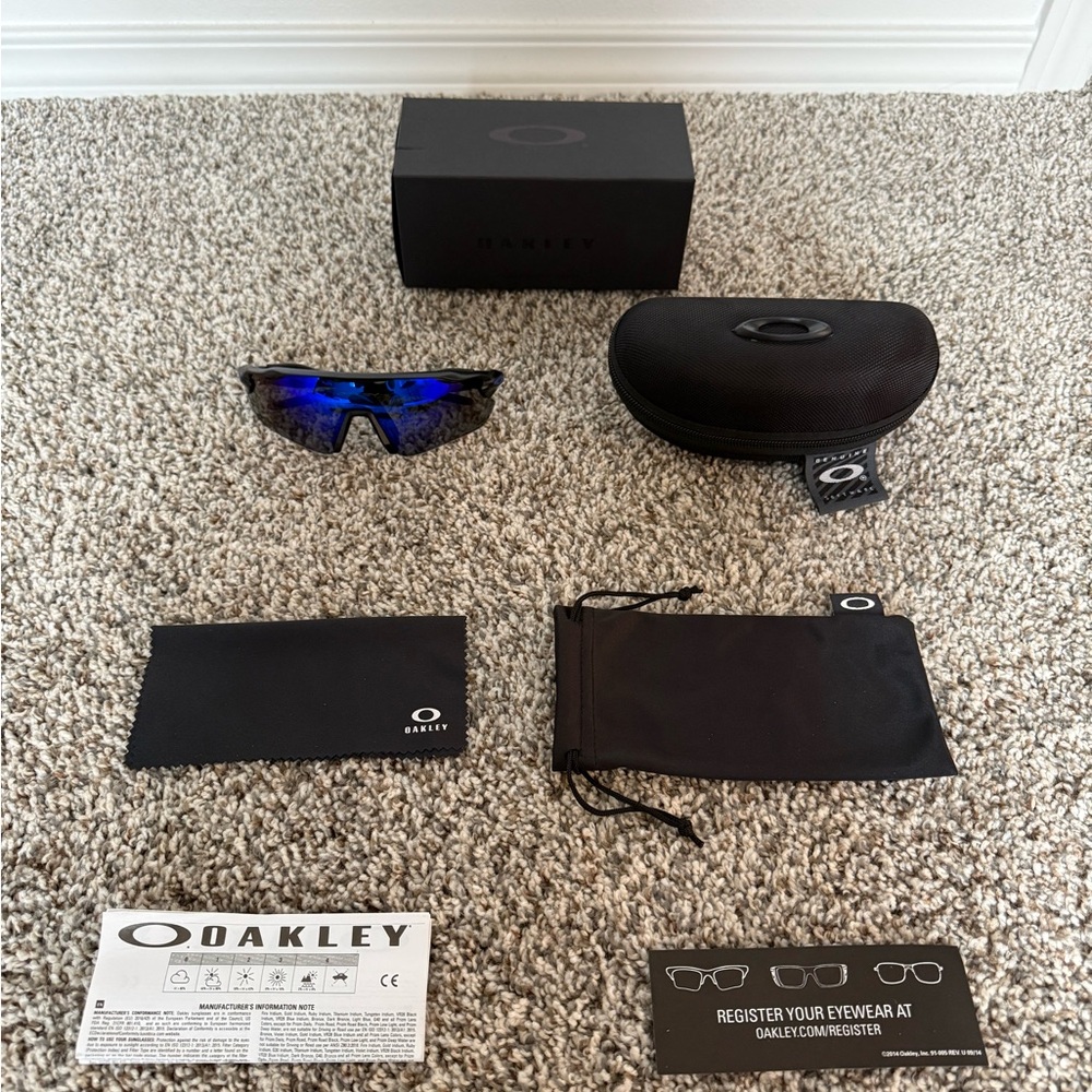 Oakley Radar EV Path Sunglasses